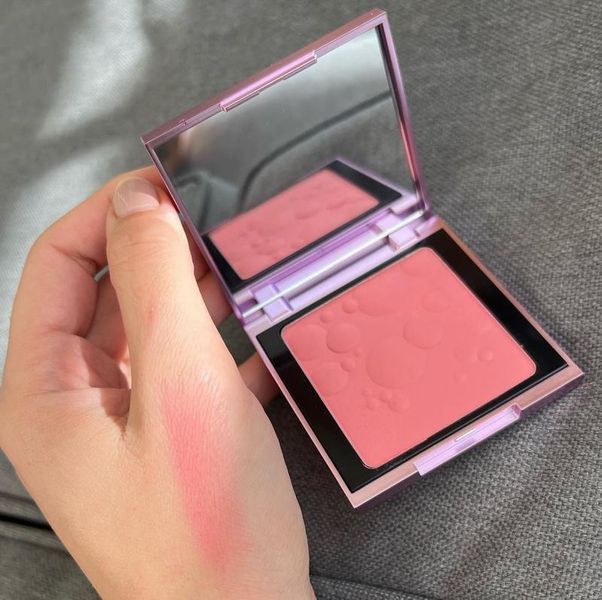Румяна матовые 03 - MAUVE FULLNESS Kiko Milano Energy Shake Long Lasting Blush M00527 фото