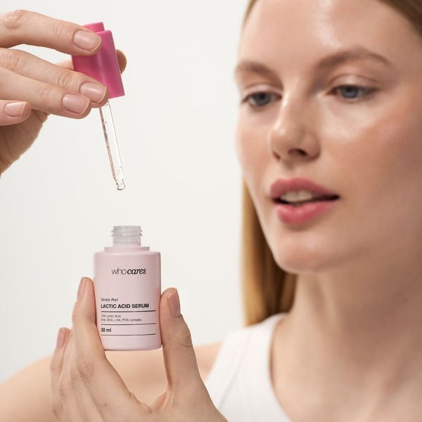 Незмивна сироватка-пілінг із молочною кислотою Who Cares Gentle Peel Lactic Acid Serum, 30 мл МО1395 фото
