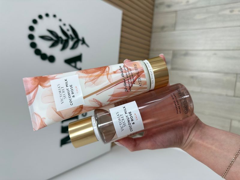 Парфюмированный мист для тела Coconut Milk & Rose Victoria's Secret M01111 фото