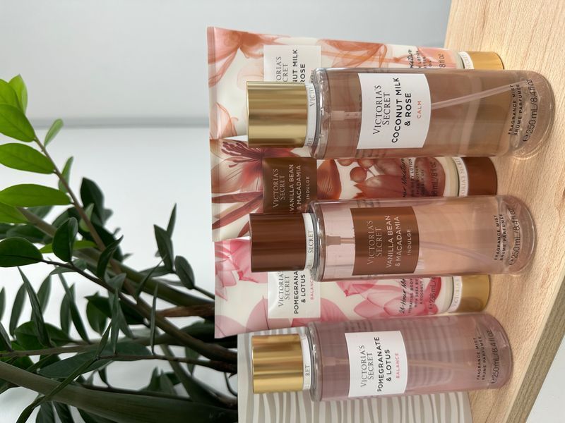Парфюмированный мист для тела Coconut Milk & Rose Victoria's Secret M01111 фото