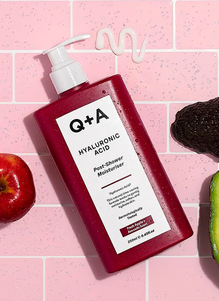 Зволожуючий крем для тіла із гіалуроновою кислотою Q+A Hyaluronic Acid Post-Shower Moisturiser, 250 мл   M00858 фото
