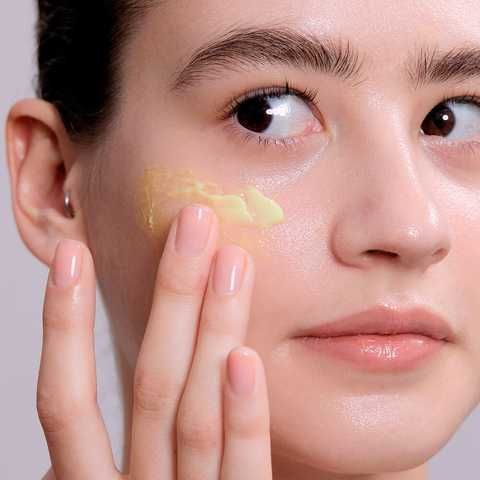 Нічний крем з ретинолом та бакучіолом By Wishtrend Vitamin A-mazing Bakuchiol Night Cream мініатюра 10 мл M00135 фото