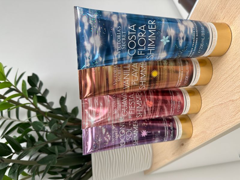 Парфумований зволожуючий лосьйон для тіла з шимером  для тіла Victoria`s Secret Vanilla Playa Shimmer МО1417 фото
