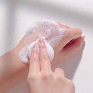 Пенка для умывания с центелой азиатской Calming Low pH Foaming Cleanser Pyunkang Yul M00829 фото