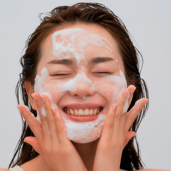 Пенка для умывания UIQ Biome Barrier&trade; Cleansing Foam 120 ml МО-1337 фото