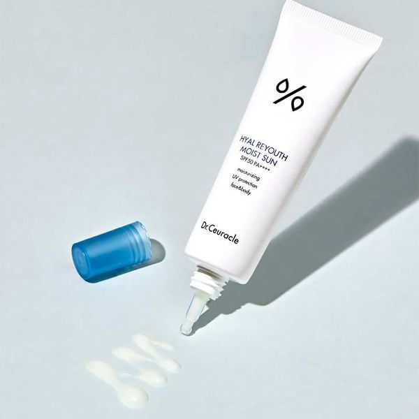 Увлажняющий солнцезащитный крем Dr.Ceuracle Hyal Reyouth Moist Sun SPF 50+/PA++++ (тестер), 2 млУвлажняющий солнцезащитный крем Dr.Ceuracle Hyal Reyouth Moist Sun SPF 50+/PA++++ (тестер), 2 мл M01254 фото