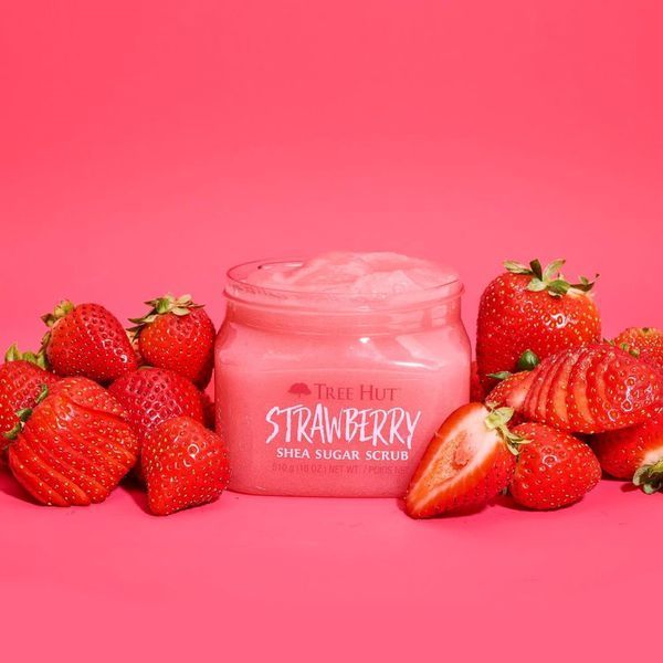 Скраб для тела с ароматом клубники Tree Hut Strawberry Sugar Scrub, 510 г А-00541 фото