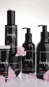 Парфюмированный лосьон для тела deeply Sakura Blossom Perfumed Body Lotion MO-1771 фото