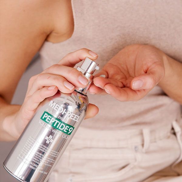 Есенція з пептидами для освітлення шкіри Medi-Peel Peptide 9 Volume White Cica Essence Pro 100 ml M00634 фото